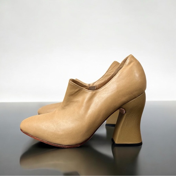 The Palatines Shoes - Women's Tan Ankle Booties - Sculpted Block Heel